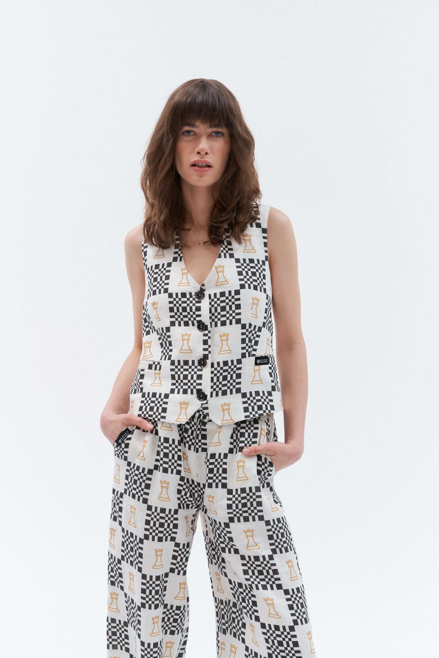 Grand Duchess linen waistcoat vesta black and white; iconic linen vest for women; elegant iconic linen waistcoat for women; fashionable linen waistcoat chess print; lininė liemenė moteriška