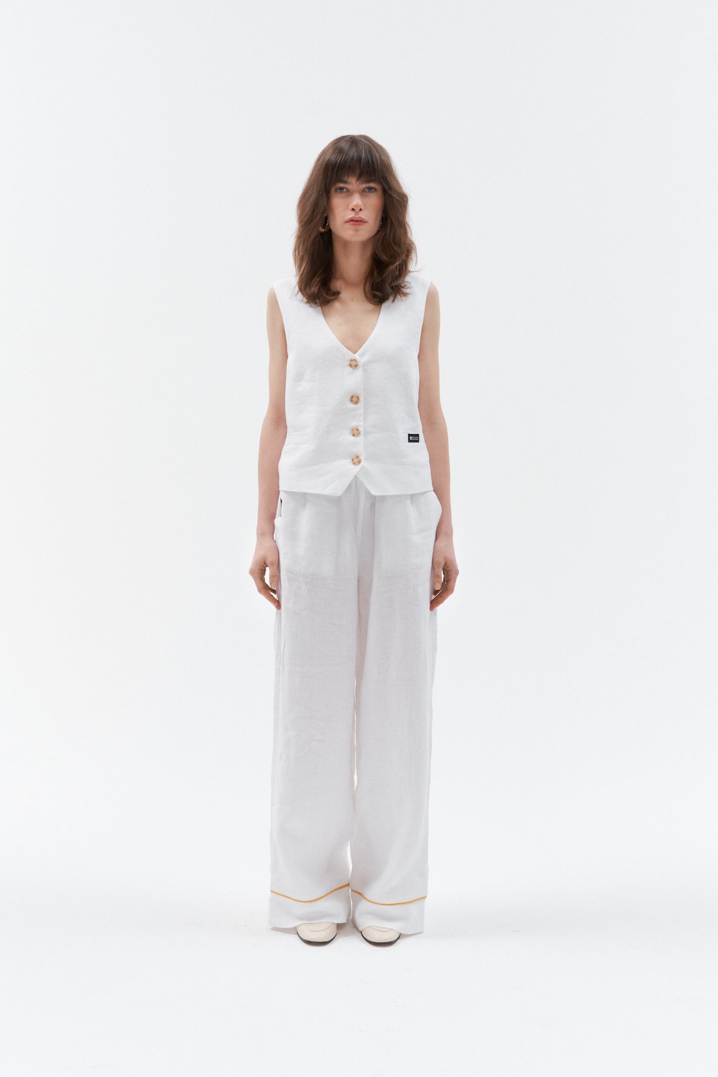 Grand Duchess linen pants; wide leg pants; linen throusers; stylish pants; luxury linen pants; exclusive design linen pants for women; white linen pants women; long wide linen pants; elegant linen suit women; linen pants with belt and pockets