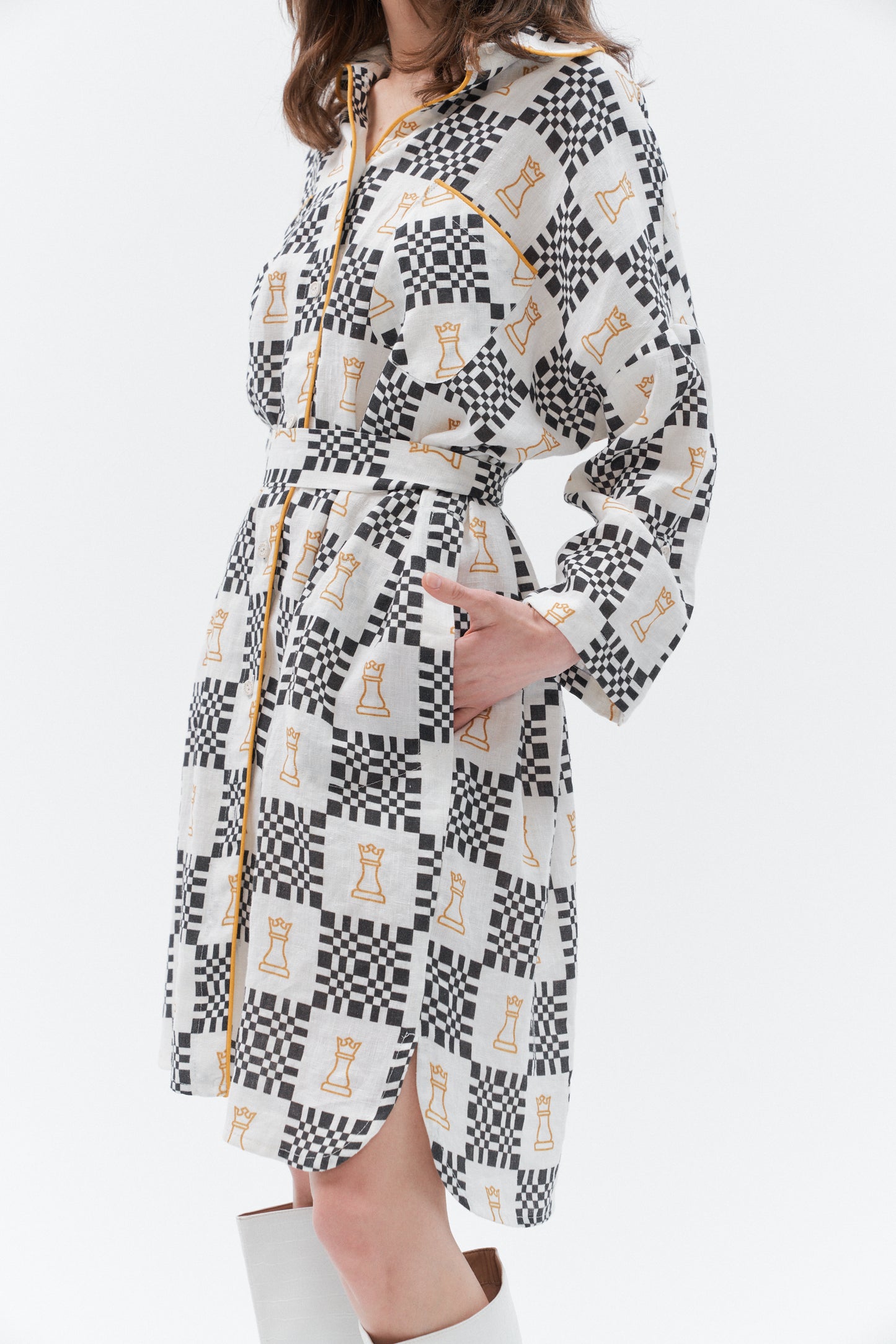 Grand Duchess oversize linen dress iconic; black and white linen dress; midi linen dress; unique pattern 100% linen dress; midi linen dress women; elegant linen dress with sleeves women; lininė suknelė moterims; midi ilgio lininė suknelė moterims; išskirtinio dizaino lininė suknelė; chess print linen dress