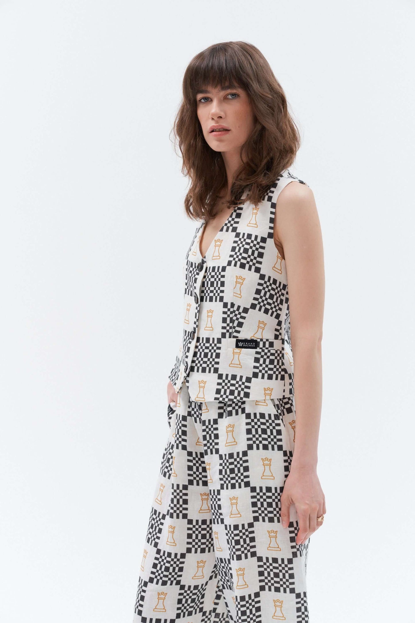 Grand Duchess linen waistcoat vesta black and white; iconic linen vest for women; elegant iconic linen waistcoat for women; fashionable linen waistcoat chess print; lininė liemenė moteriška