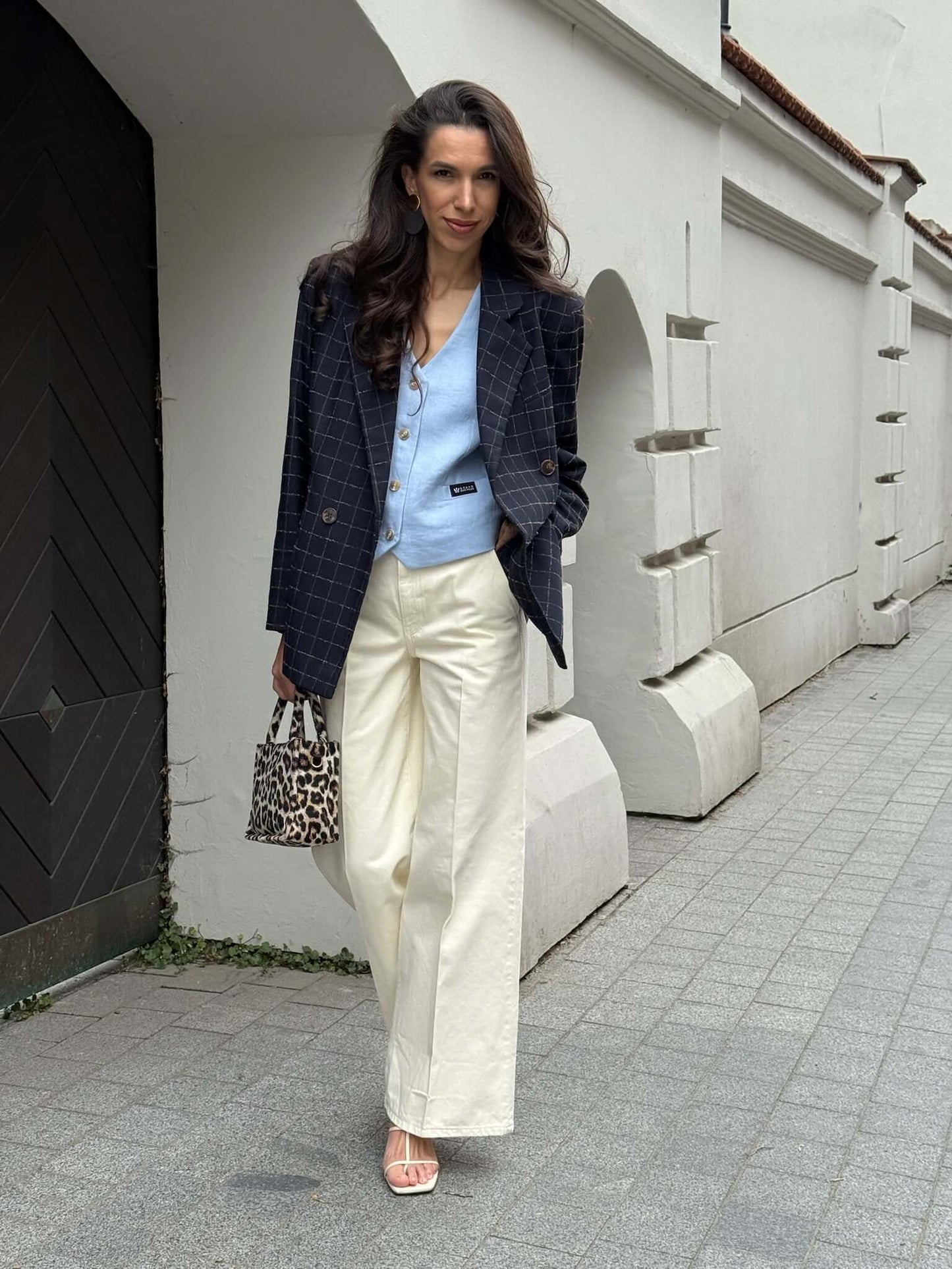 Baby blue linen waistcoat Vesta for women, city chic fashion look.