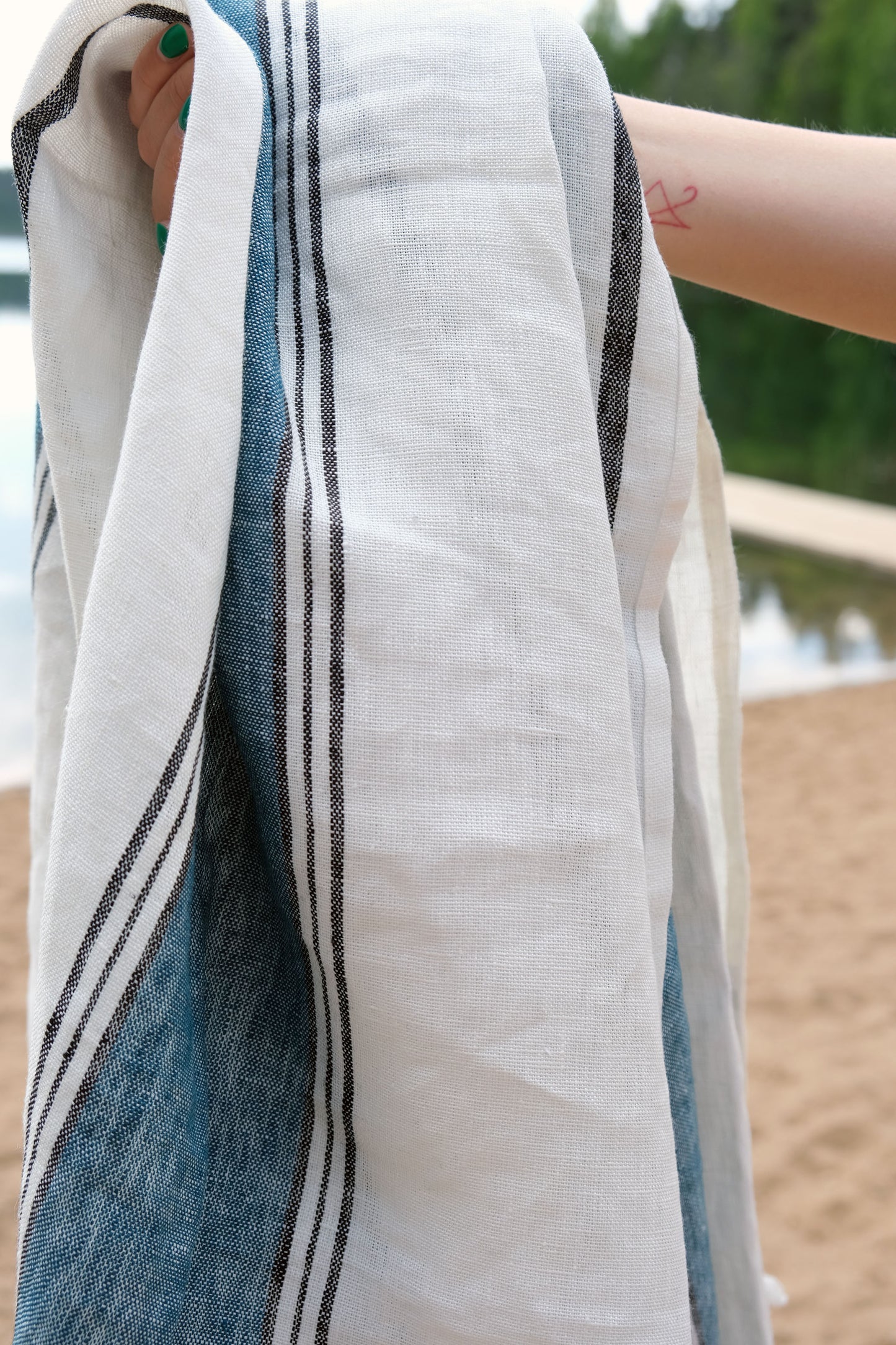 Grand Duchess - linen towel; linen blanket; wide linen blanket; linen beachtowel; wide linen blanket; linen beach blanket; pure linen beach towel; 100% linen beach blanket