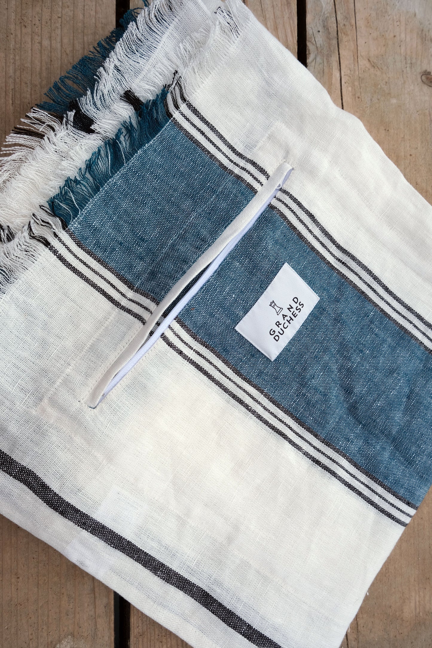 Grand Duchess - linen towel; linen blanket; wide linen blanket; linen beachtowel; wide linen blanket; linen beach blanket; pure linen beach towel; 100% linen beach blanket