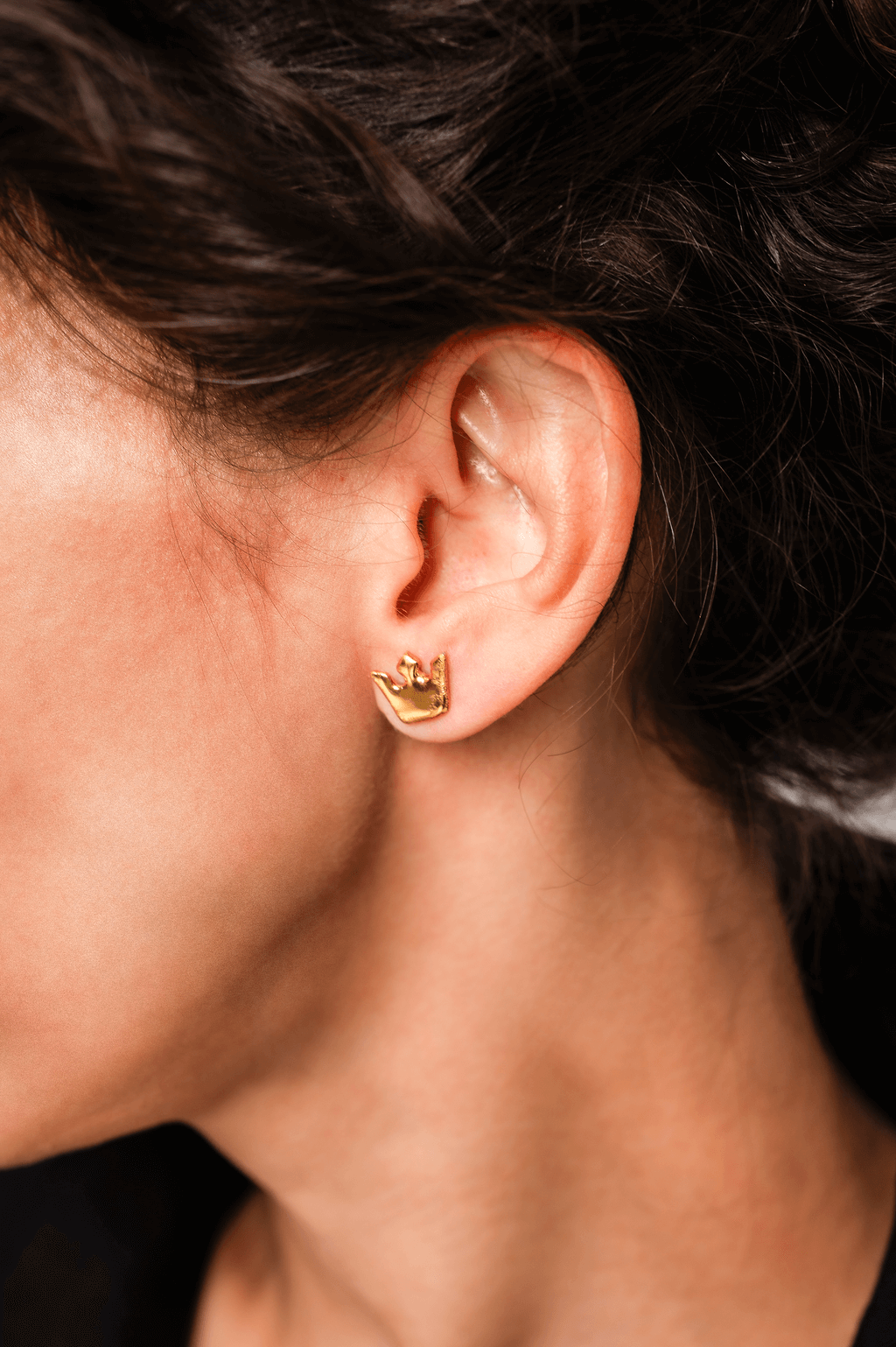 Grand Duchess Spark Flair Crown-shaped porcelain earrings Crown for the Duchess; handmade porcelain earrings; porcelianiai auskarai dengti auksu