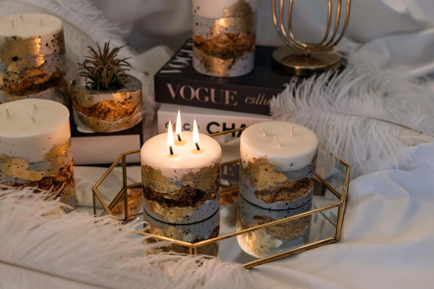 Hand made candle - 100% natural soy wax, concrete, fancy gold - Grand Duchess; Gift idea; Sustainable candle; prasminga kalėdų dovana; žvakė iš natūralaus sojų vaško; ką dovanoti mamai per Kalėdas; luxury candle