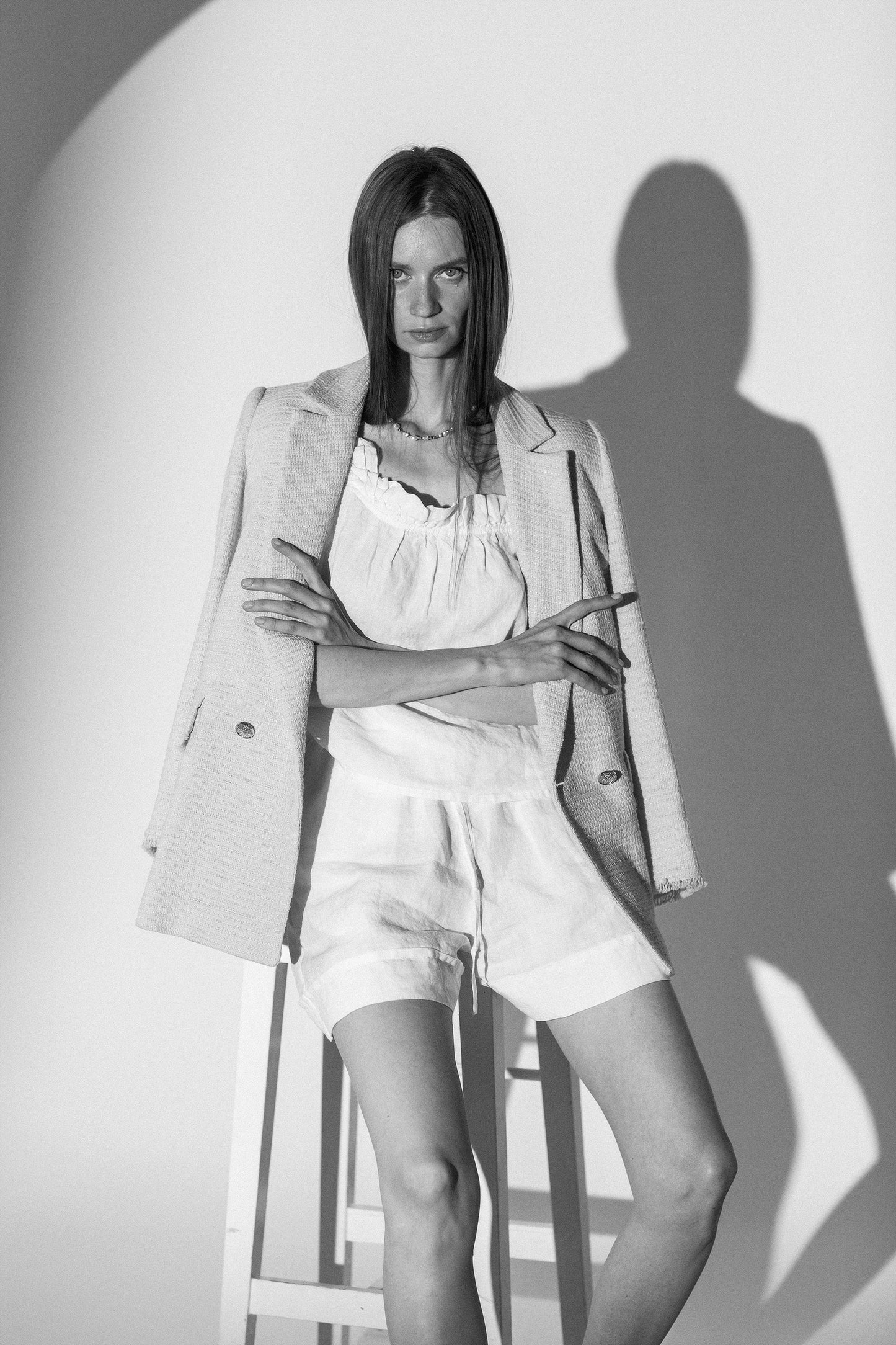 White high-waisted linen shorts Adventurer with pockets