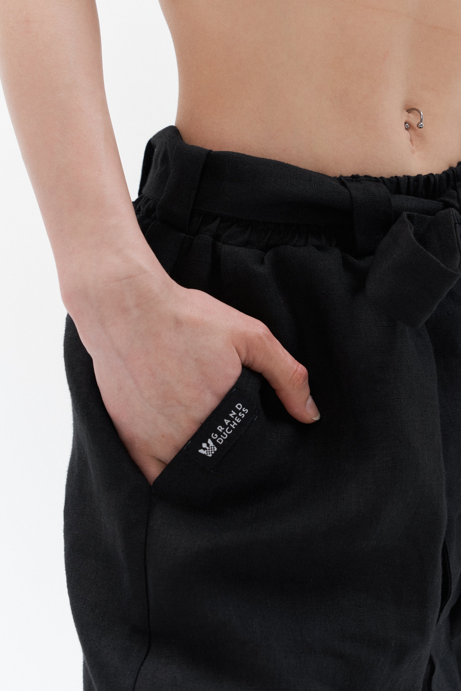 Grand Duchess linen pants; wide leg pants; linen throusers; stylish pants; luxury linen pants; exclusive design linen pants for women; black linen pants women; long wide linen pants; elegant linen suit women; linen pants with belt and pockets