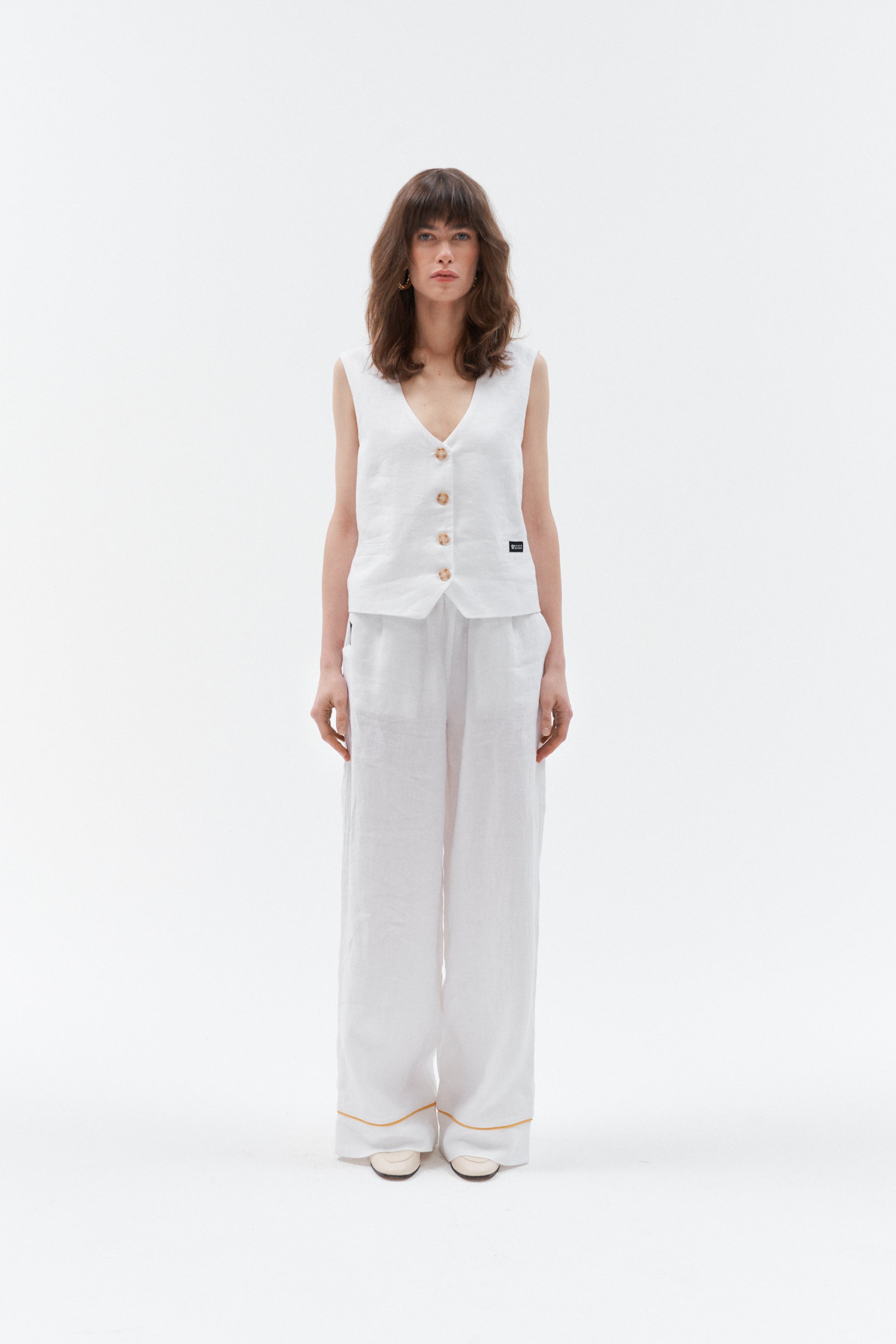 Grand Duchess linen pants; wide leg pants; linen throusers; stylish pants; luxury linen pants; exclusive design linen pants for women; white linen pants women; long wide linen pants; elegant linen suit women; linen pants with belt and pockets