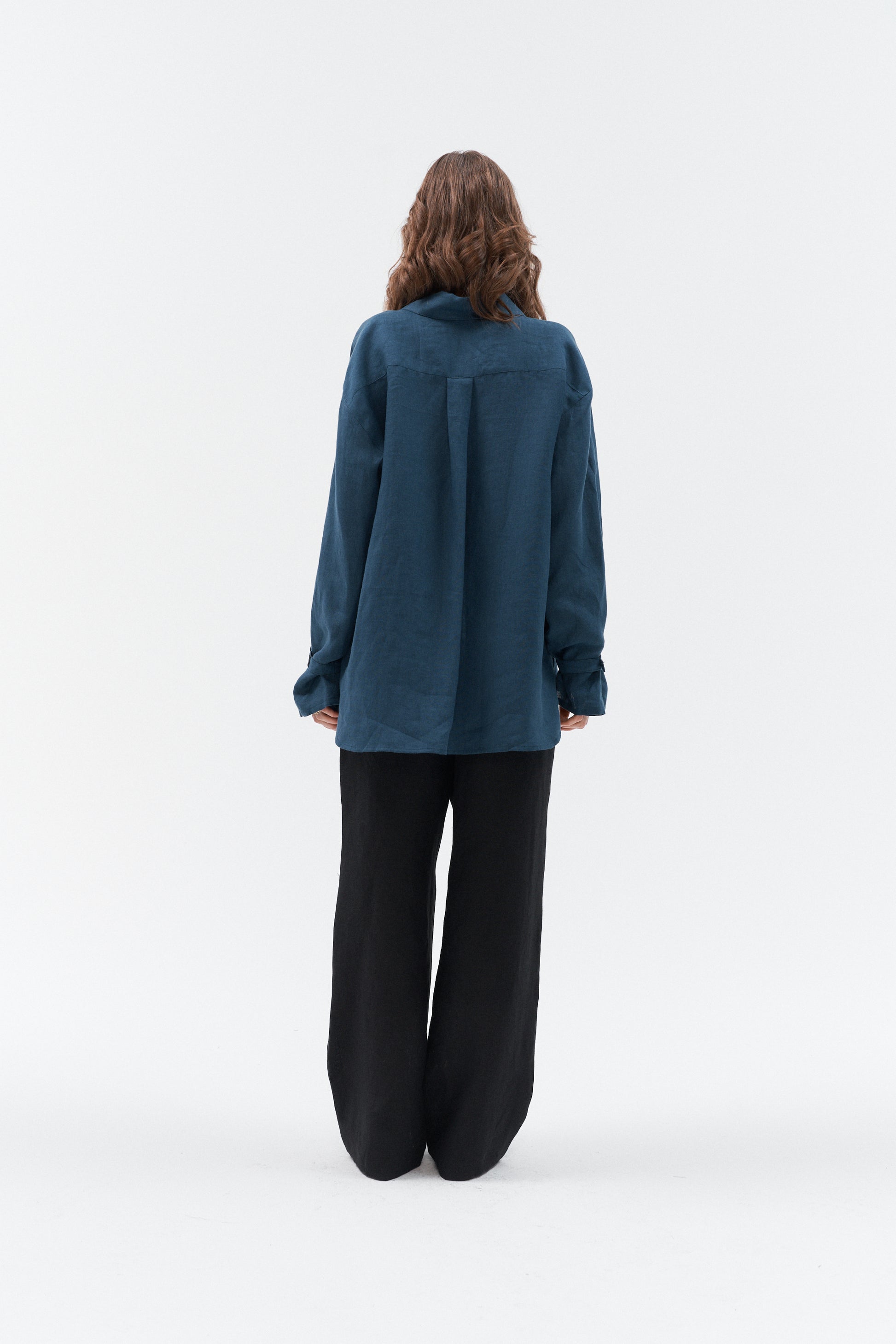 Long sleeved linen shirt Adorable - Grand Duchess; harp stylish and trendy collar shirt for women; long puff sleeves with fixing bottom; luxury 100% linen shirt