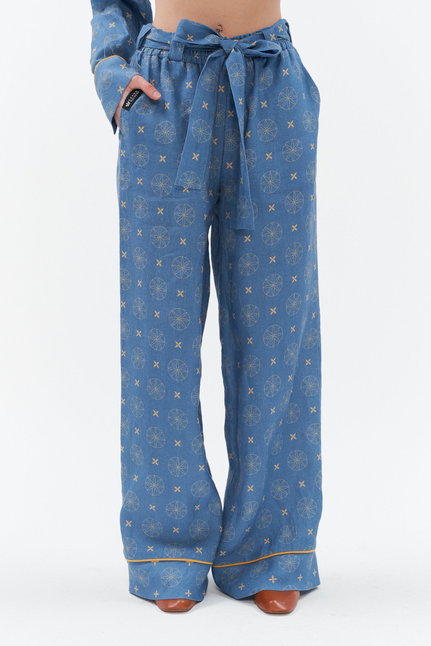 Grand Duchess linen pants; wide leg pants; linen throusers; stylish pants; unique pattern linen pants; luxury linen pants; exclusive design linen pants for women; unique linen pattern pants women; long wide linen pants; elegant linen suit women; linen pants with belt and pockets