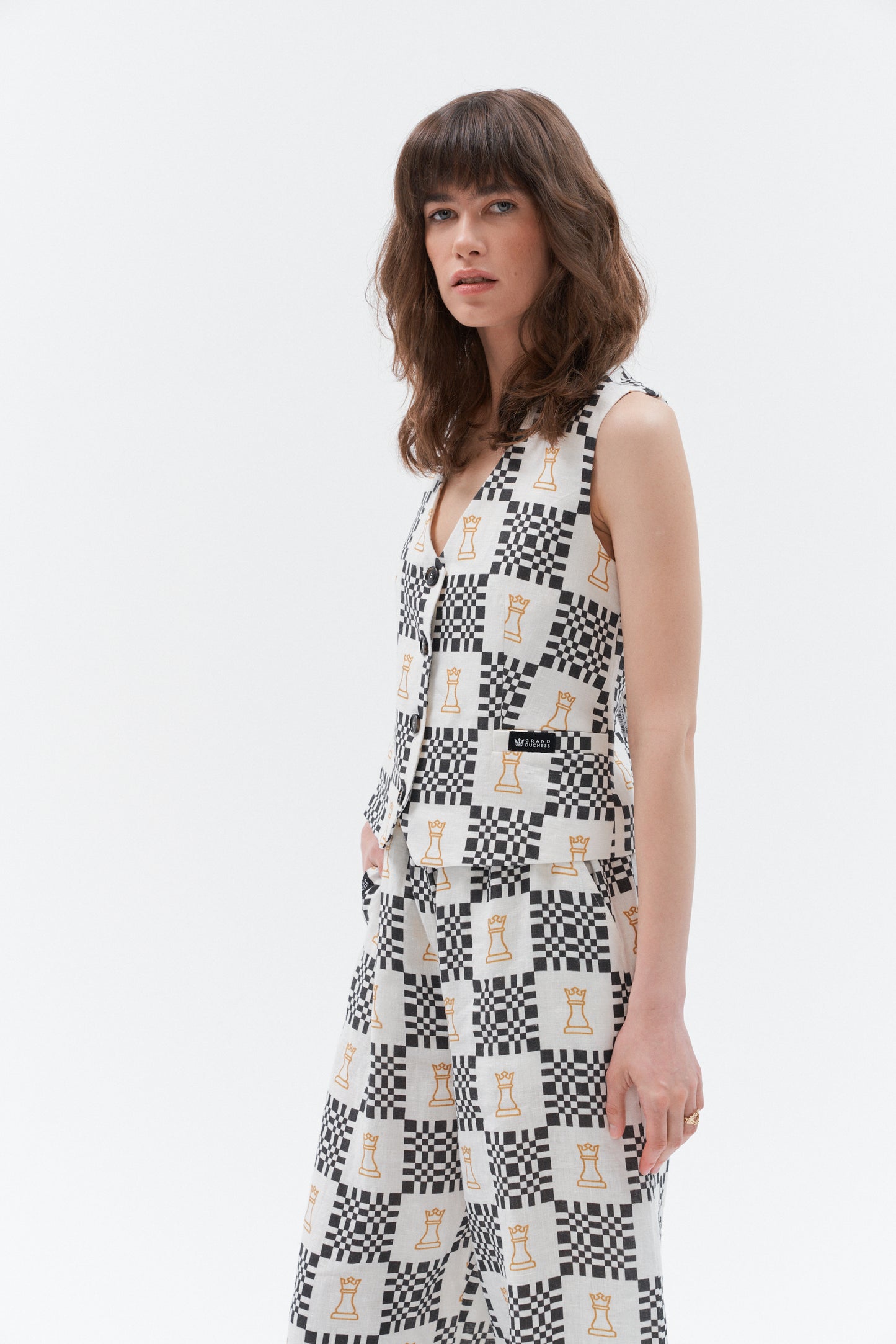 Grand Duchess linen waistcoat vesta black and white; iconic linen vest for women; elegant iconic linen waistcoat for women; fashionable linen waistcoat chess print; lininė liemenė moteriška