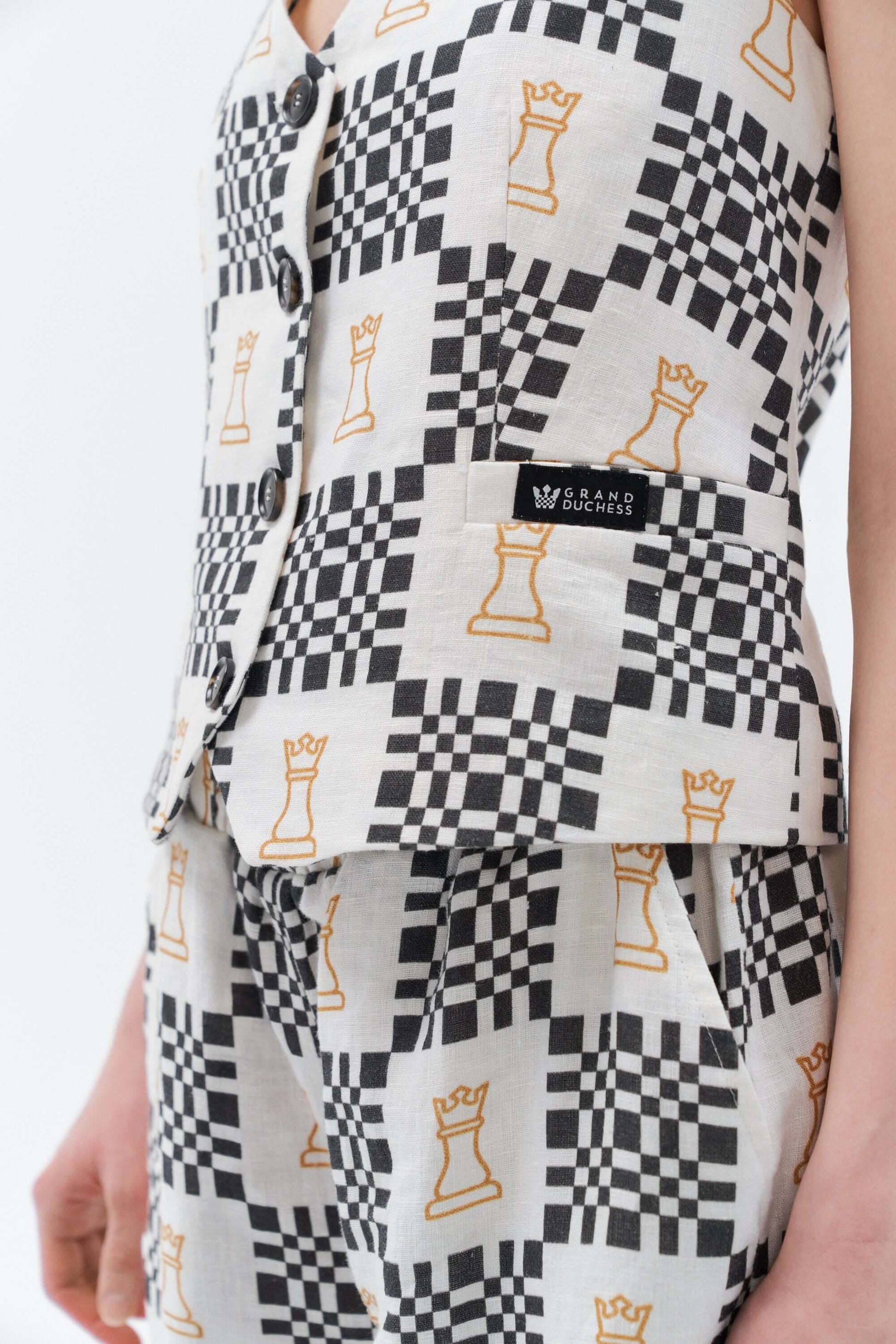 Grand Duchess linen waistcoat vesta black and white; iconic linen vest for women; elegant iconic linen waistcoat for women; fashionable linen waistcoat chess print; lininė liemenė moteriška