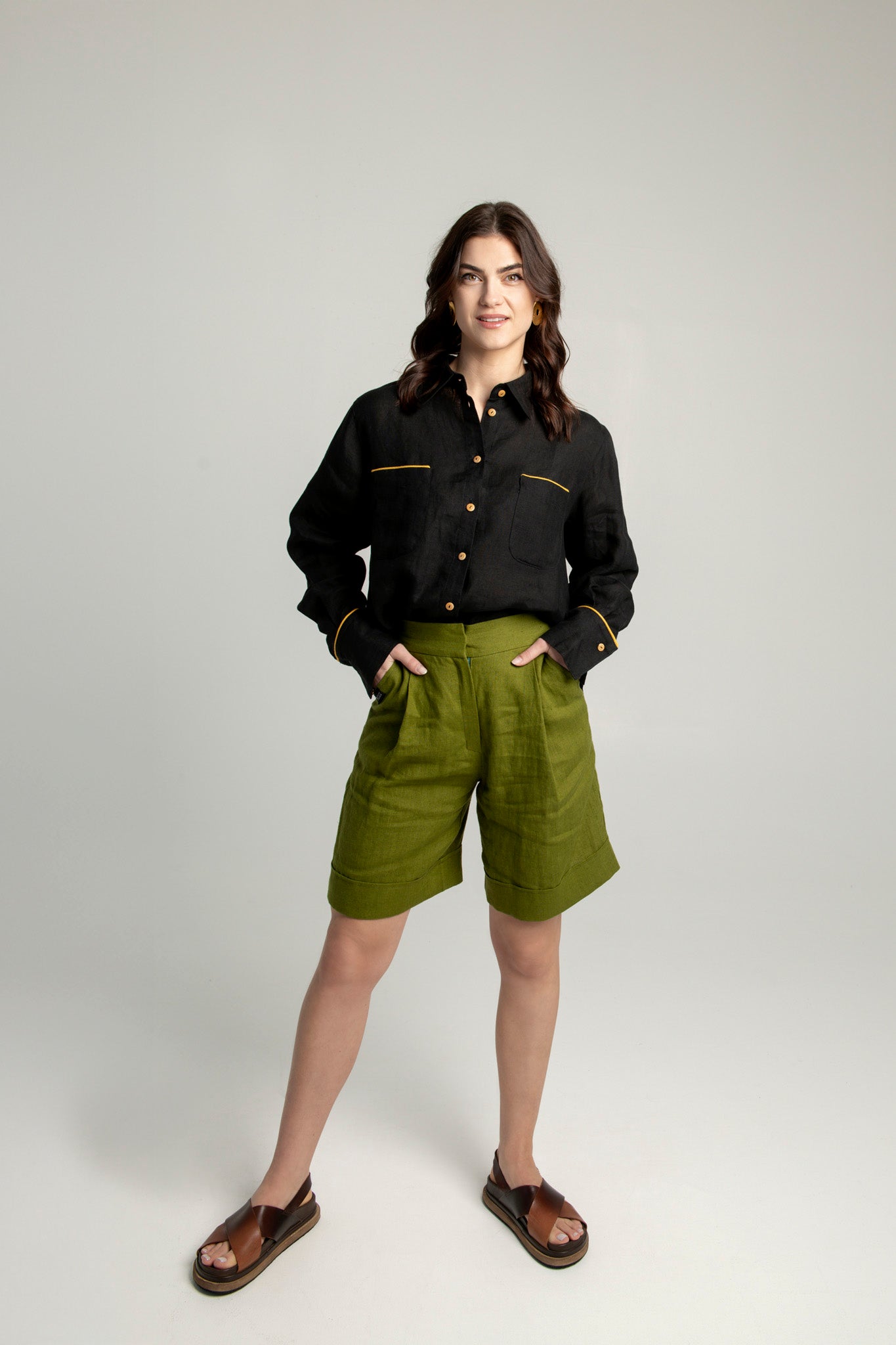 Comfortable linen shorts, Relaxed fit Bermuda shorts, Everyday linen shorts, All-occasion linen shorts, Versatile linen shorts, Easy wear Bermuda shorts, Soft linen shorts women, Linen shorts for travel, Breathable summer shorts, Casual linen shorts for w