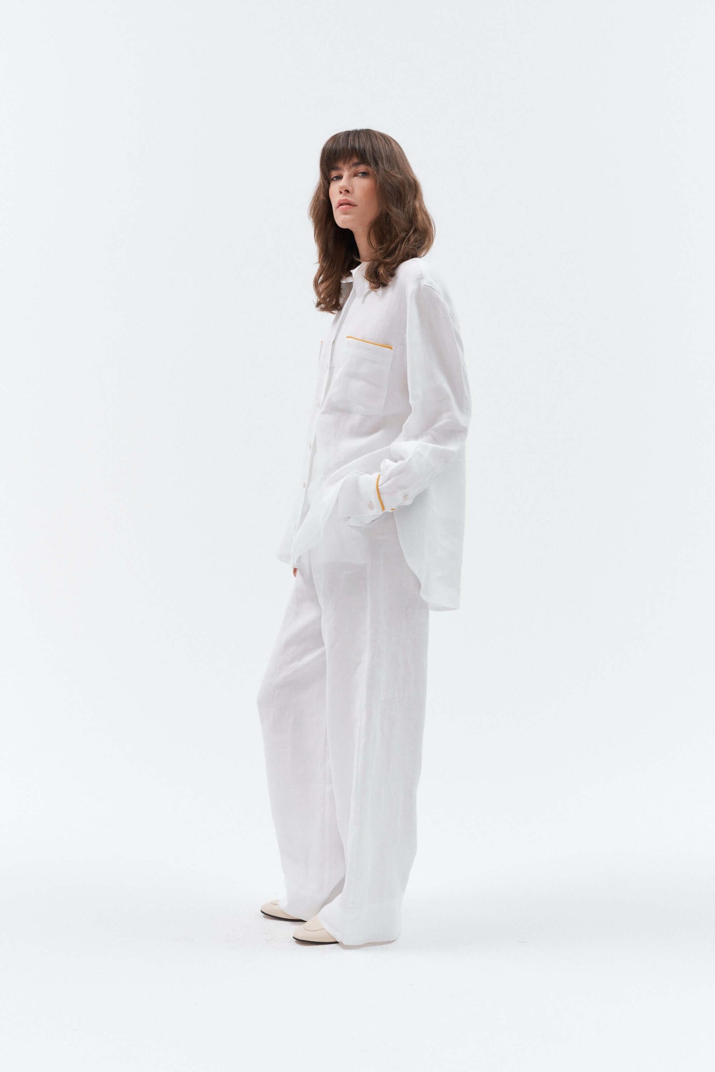 Oversize and long sleeve white linen shirt for women