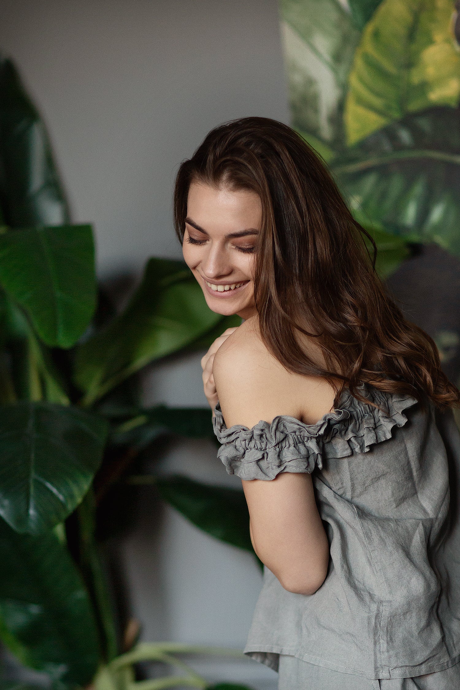 Women's linen grey top "Adventurer" | Softened 100% linen | Romantic look | Summer linen sustainable top | Linen beachwear set | | Summer linen top | Linen top with ruffles | Elegant women's ruffle grey linen top