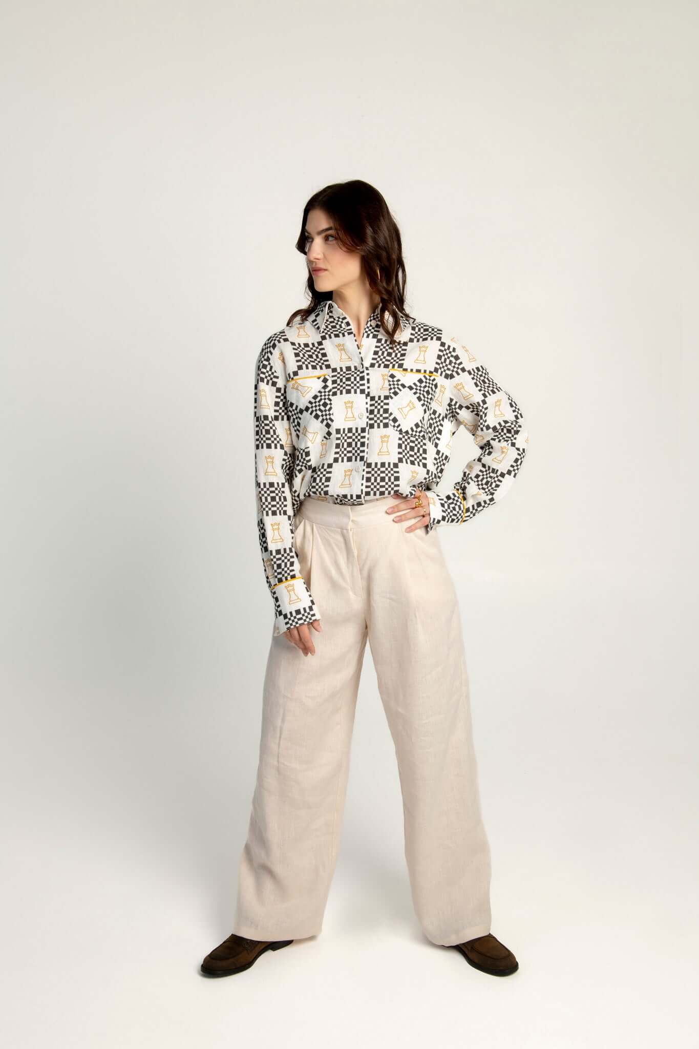 Women's linen pants Independence II – high-waisted wide-leg linen trousers for timeless casual elegance.