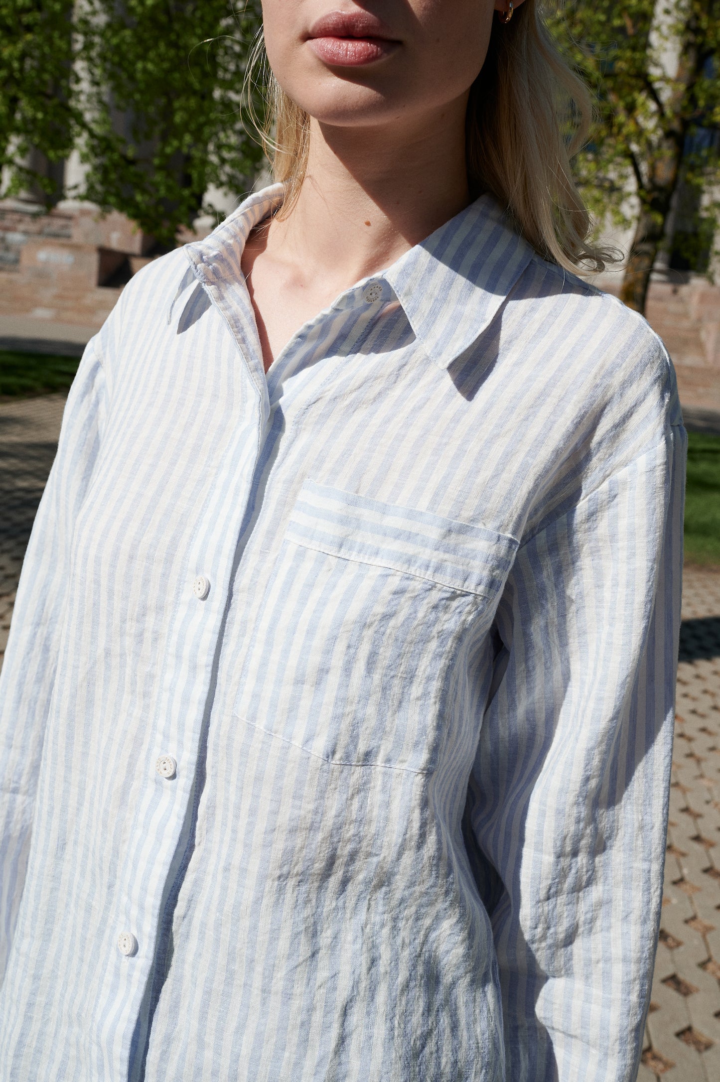 Women's short linen shirt Optimist
